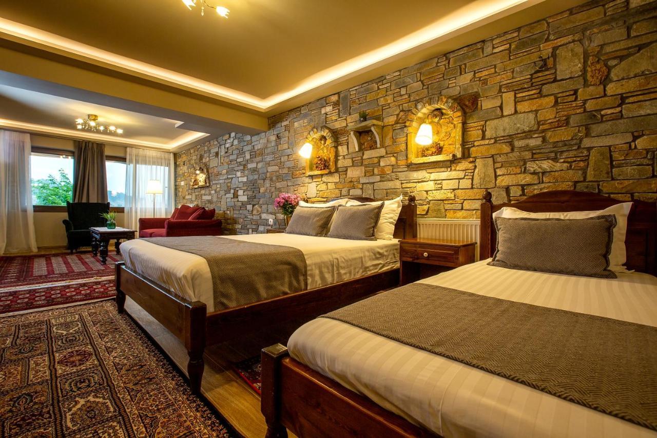 La Noi Guesthouse Samarína Esterno foto