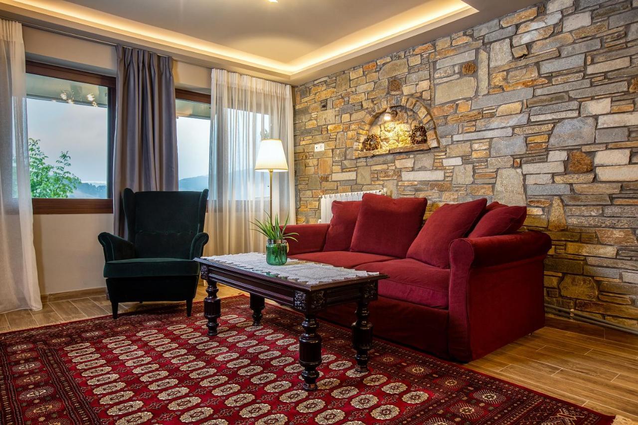 La Noi Guesthouse Samarína Esterno foto