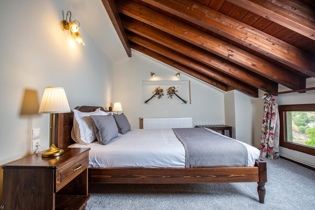 La Noi Guesthouse Samarína Esterno foto
