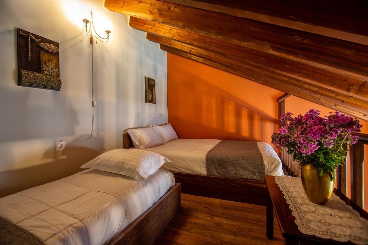 La Noi Guesthouse Samarína Esterno foto