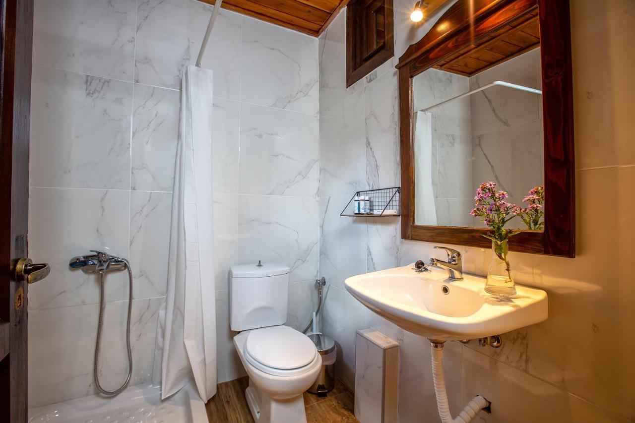 La Noi Guesthouse Samarína Esterno foto
