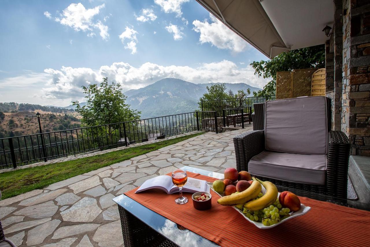 La Noi Guesthouse Samarína Esterno foto