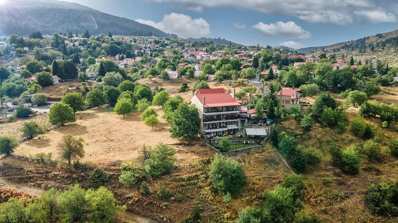 La Noi Guesthouse Samarína Esterno foto