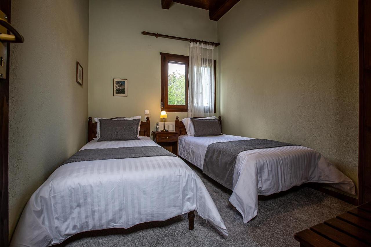 La Noi Guesthouse Samarína Esterno foto
