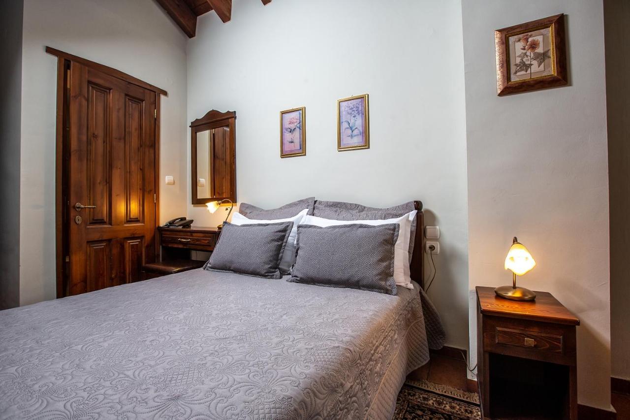 La Noi Guesthouse Samarína Esterno foto