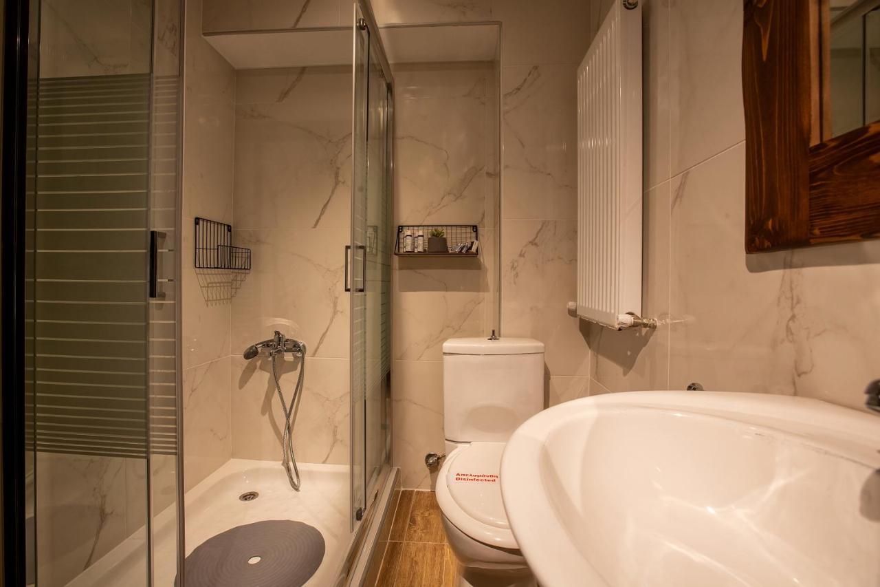 La Noi Guesthouse Samarína Esterno foto